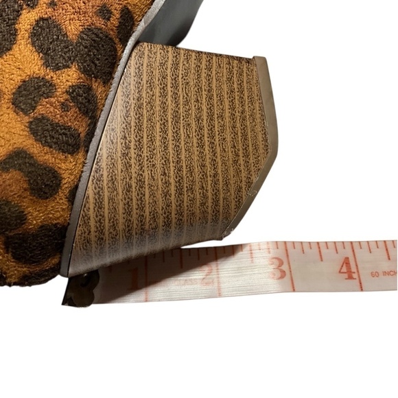 BEAST FASHION Faux Leather Pony Style Scalloped Edge Booties US Sz 6.5 - Picture 7 of 10